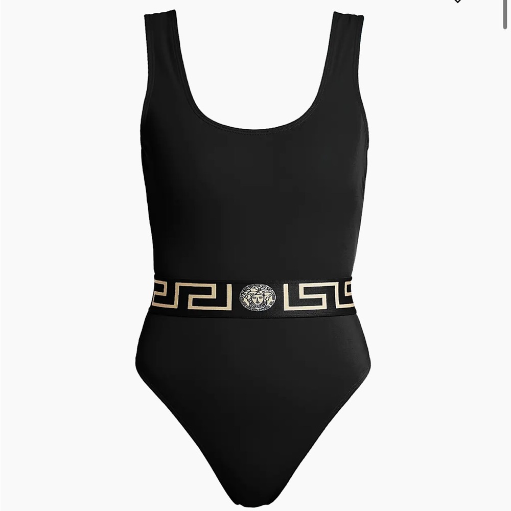 Versace

Greek Key Belt One-Piece Swimsuit size s